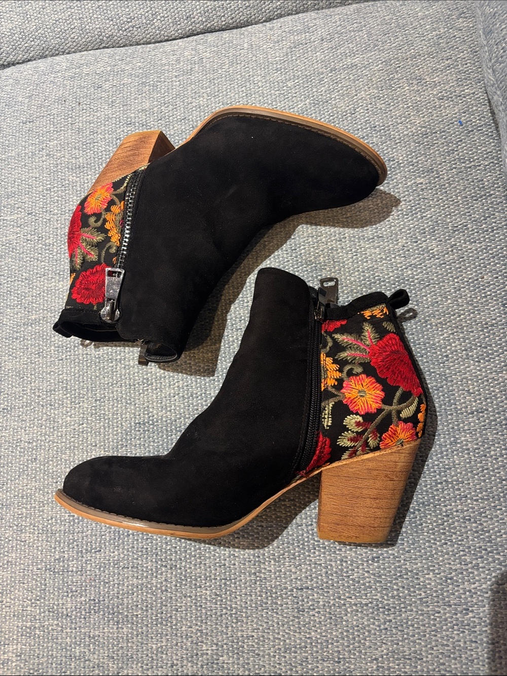 Vintage Havana booties! 8